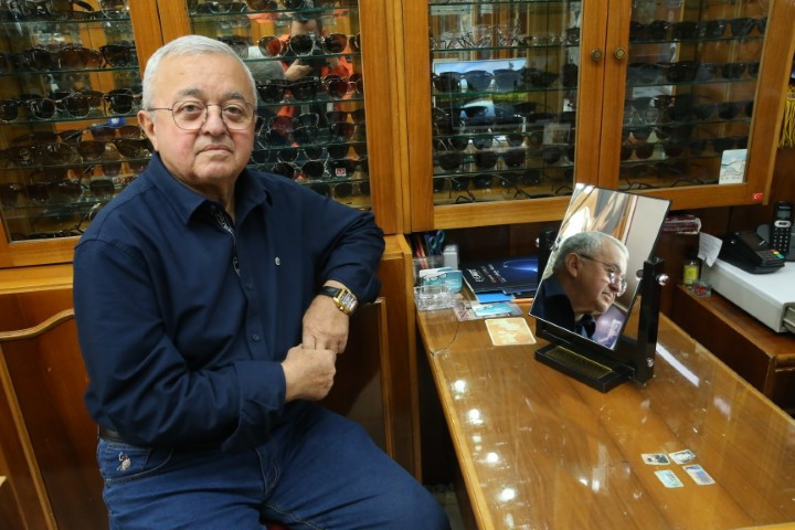 60 yıldır sürdürdüğü mesleği parmak izlerini yok etti | Nüfus Müdürlüğündeki personel şaşkına döndü