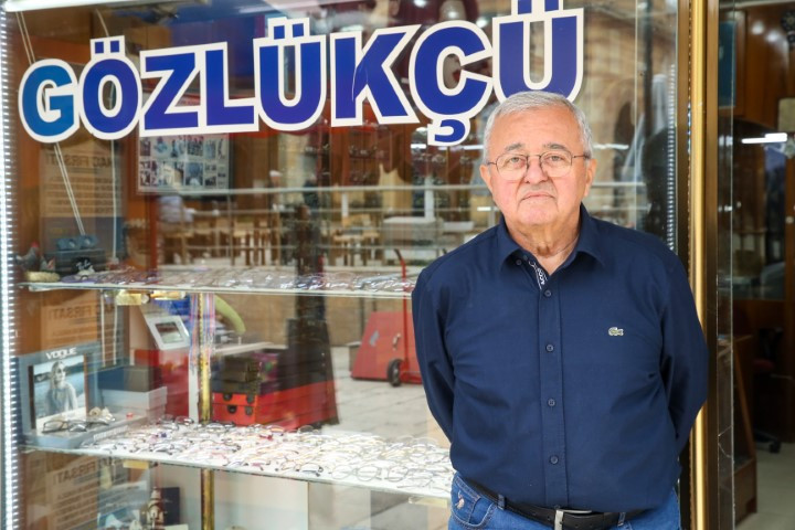 60 yıldır sürdürdüğü mesleği parmak izlerini yok etti | Nüfus Müdürlüğündeki personel şaşkına döndü