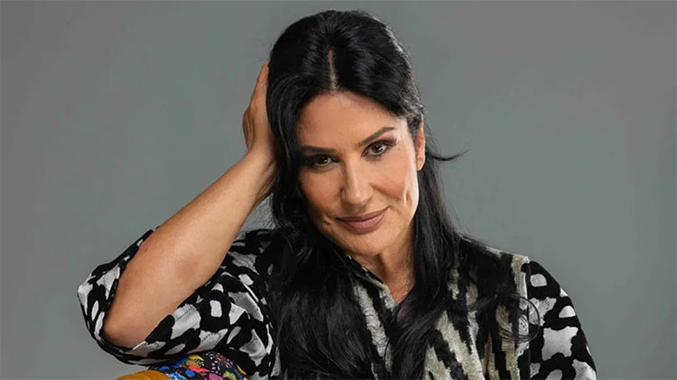 İclal Aydın’ın tek kişilik oyunu perde açıyor