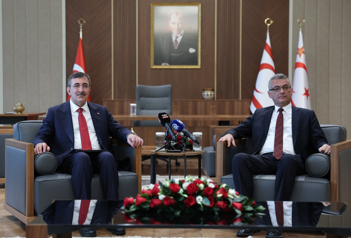 Cumhurbaşkanı Yardımcısı Cevdet Yılmaz, KKTC Cumhurbaşkanı Erhürman ile bir araya geldi