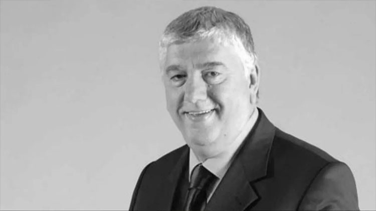 Türk spor medyasının duayen ismi Faik Çetiner hayatını kaybetti Türk spor medyasının duayen ismi Faik Çetiner hayatını kaybetti