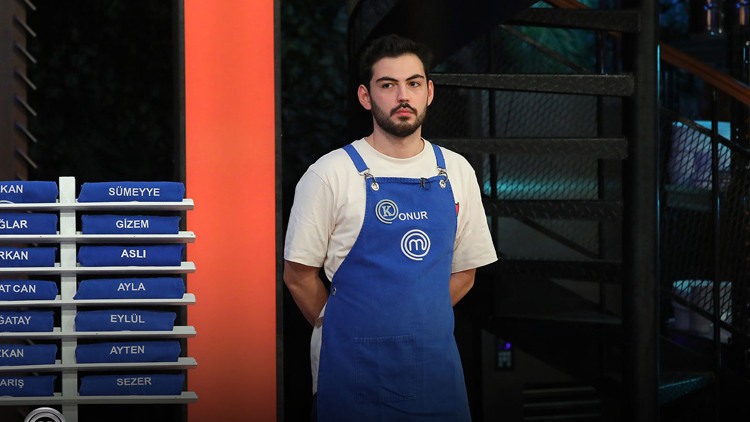 MasterChef Türkiye'de kaptanlık oyununu kim kazandı? 26 Ekim MasterChef'te Mavi ve Kırmızı Takım kaptanı belli oldu MASTERCHEF MAVİ TAKIM KAPTANI KİM OLDU