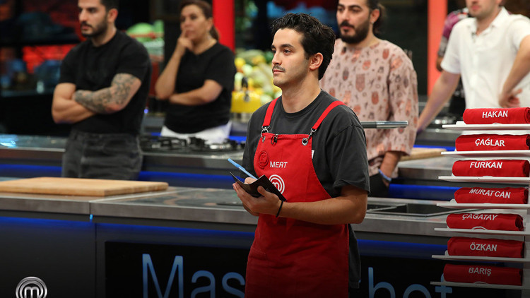 MASTERCHEF KIRMIZI TAKIM KAPTANI KİM OLDU
