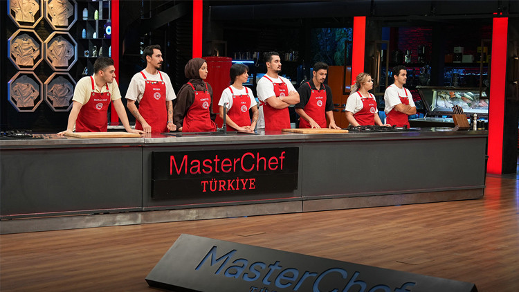 MASTERCHE 1. VE 2. ELEME ADAYLARI BELLİ OLDU 27 EKİM 2025 || Dün akşam MasterChef eleme adayı kim oldu, potaya kim gitti, dokunulmazlık oyununu hangi takım kazandı İşte MasterChefte haftanın eleme adayları
