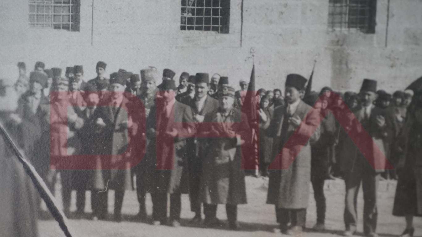 102 yıllık çok özel görüntüler ortaya çıktı Cumhuriyetin ilanından hemen sonra Sivasta kaydedildi