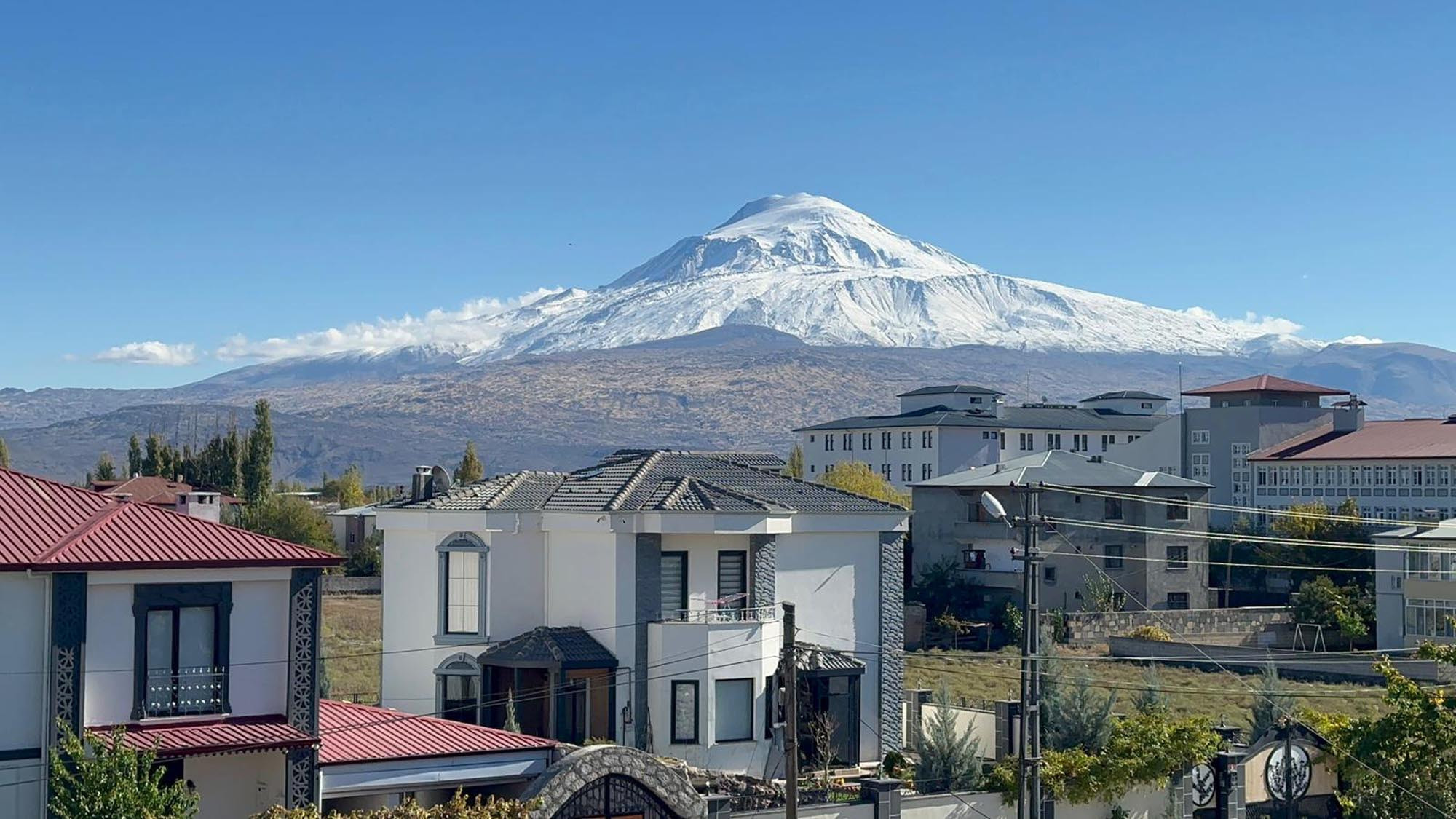 Kış bastırdı, bölge beyaza büründü Hava sıcaklığı eksi 5 dereceye kadar düştü