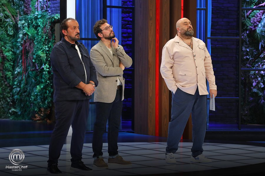 MASTERCHEF 5. VE 6. ELEME ADAYI KİM OLDU (6 KASIM 2025 ) | Dün akşam MasterChef eleme potasına kim gitti, 3. dokunulmazlığı hangi takım kazandı Fatura kaptana kesildi İşte haftanın son eleme adayları