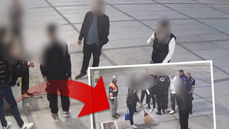 Vurdumduymaz gençlere büyük şok! Kürek ve süpürgeyi ellerine alıp temizlediler