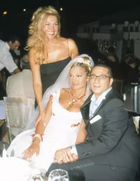 Eski eşlerimden özür diliyorum, hepsini aldattım