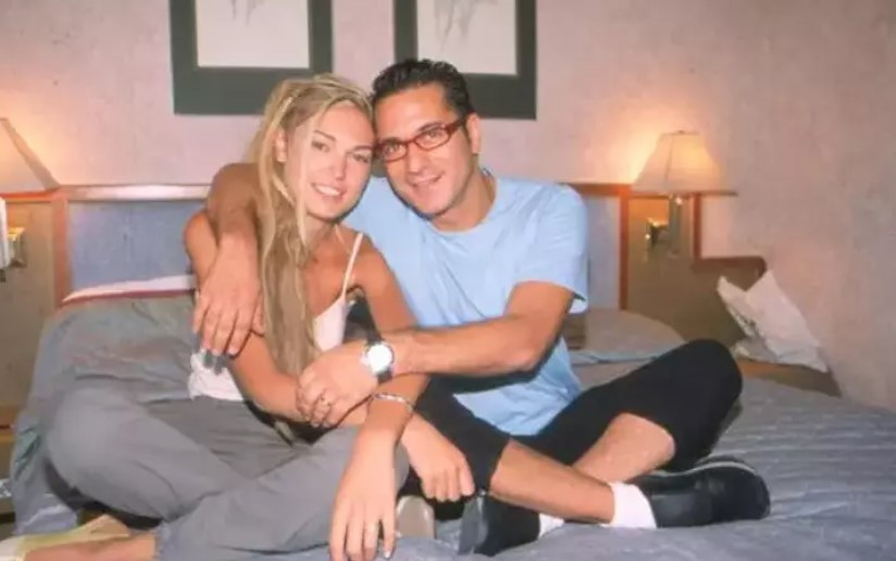 Eski eşlerimden özür diliyorum, hepsini aldattım