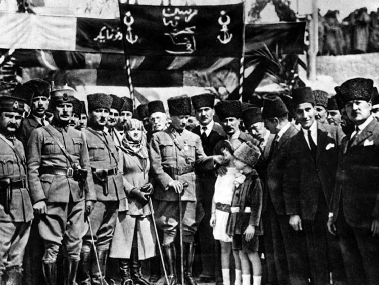 10 KASIM MESAJLARI, ATATÜRKÜ ANMA SÖZLERİ VE FOTOĞRAFLARI 2025 (EN GÜZEL SEÇENEKLER) || Atatürk resimli, görselli, yeni, duygusal, anlamlı, yazılı 10 Kasım mesajları ve Atatürk ile ilgili sözler (87. ölüm yıl dönümünde özlem ve hasretle anıyoruz…)