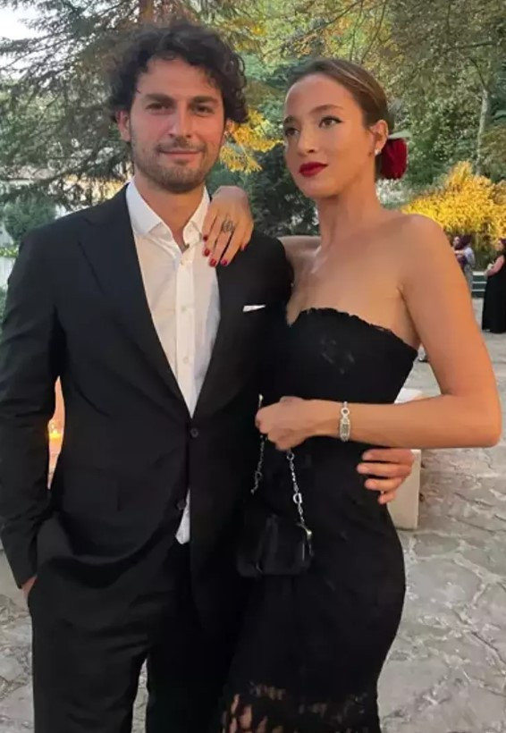 Birkan Sokullu - Eda Gürkaynak Birkan Sokullu - Eda Gürkaynak