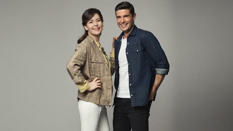 Rol arkadaşıyla evlendi Rol arkadaşıyla evlendi