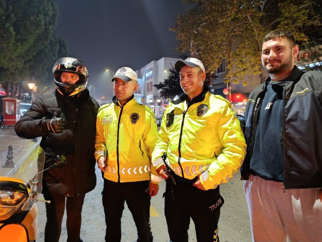 Motosiklet sürücüleri ve yolcuları için yeni zorunluluk Denetimler başladı: Kullanmayanlara para cezası kesilecek