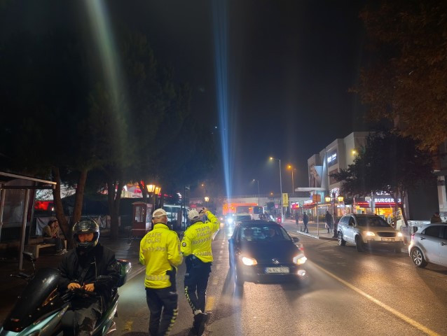 Motosiklet sürücüleri ve yolcuları için yeni zorunluluk Denetimler başladı: Kullanmayanlara para cezası kesilecek