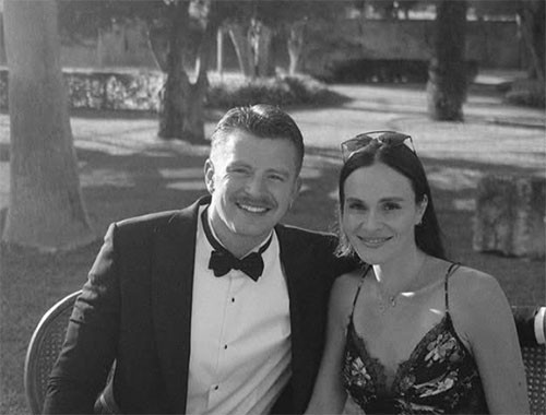 Duvağı taktı, bekarlığa veda etti Duvağı taktı, bekarlığa veda etti