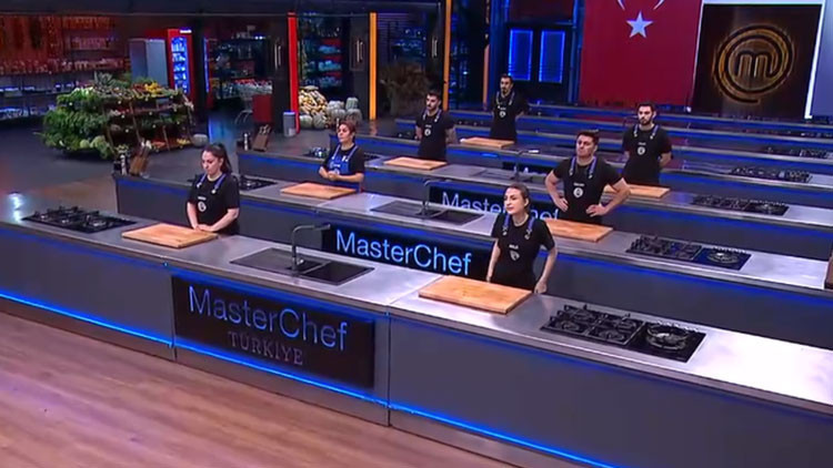 MASTERCHEF 1. VE 2. ELEME ADAYLARI KİMLER OLDU 10 KASIM 2025 (SON BÖLÜM) || Dün akşam MasterChefte potaya kim gitti, dokunulmazlık oyununu hangi takım kazandı İşte son bölüm MasterChef 1. ve 2. eleme adayları...