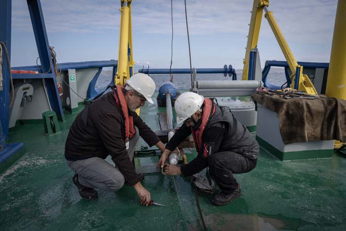 Marmara Denizinin derinliklerinden örnekler alındı Bilim dünyasına ışık tutacak: Keşfedilmeyi bekliyor dedi ve açıkladı