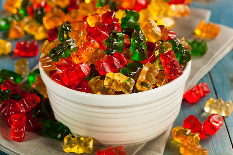  O meyveyi yerken çok büyük bir hata yapıyorsunuz