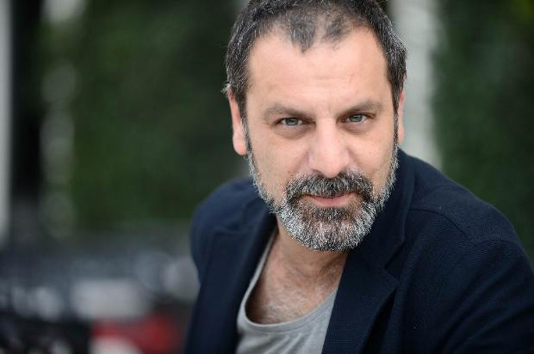 OZAN GÜVEN TERS KÖŞE YAPTI OZAN GÜVEN TERS KÖŞE YAPTI