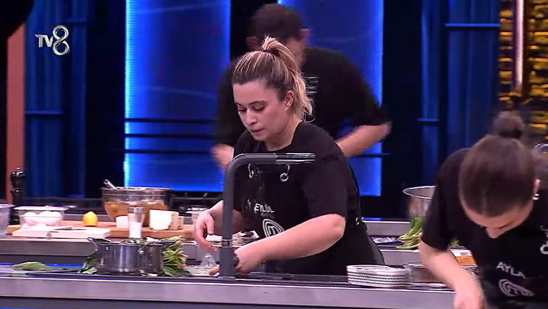 MASTERCHEF KİM ELENDİ, DÜN AKŞAM KİM GİTTİ (12 KASIM 2025 ÇARŞAMBA-SON BÖLÜM) | Bu hafta MasterChefe kim veda etti, Onur mu, Eylül mü elendi, en az puanı kim aldı Stüdyoda duygusal anlar...