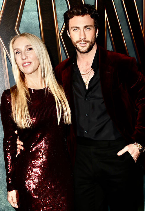 KOCASINDAN YAŞLI KADIN ÜNLÜLER DE VAR