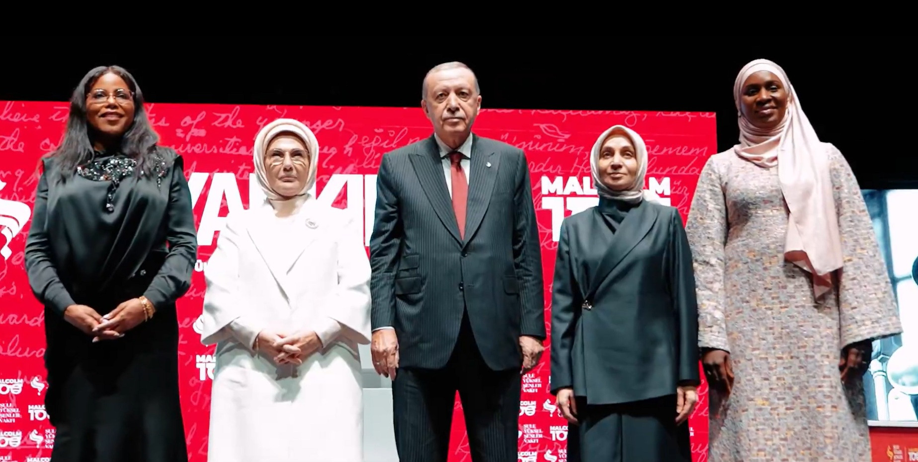Emine Erdoğan'dan Yankılar sergisinin açılış programına ilişkin paylaşım