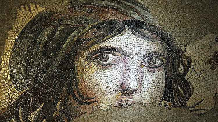 DEM’den talepler: Çingene değil Kürt kızı