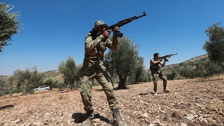 Rakka'da Suriye güvenlik güçleri ile YPG/PKK arasında çatışma çıktı