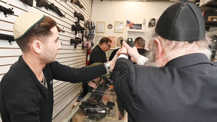 New York’lu Yahudiler silahlanıyor... Sebebi Mamdani korkusuymuş