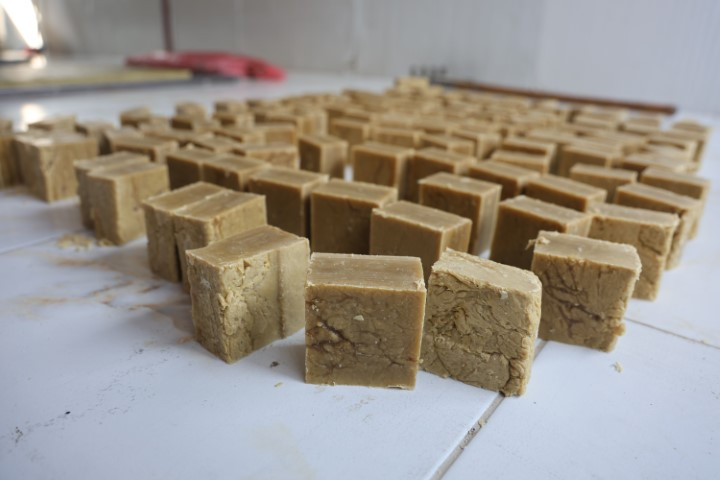 Faydaları saymakla bitmiyor... Binbir emekle üretiyorlar Kilosu 2 bin liraya kadar çıkıyor