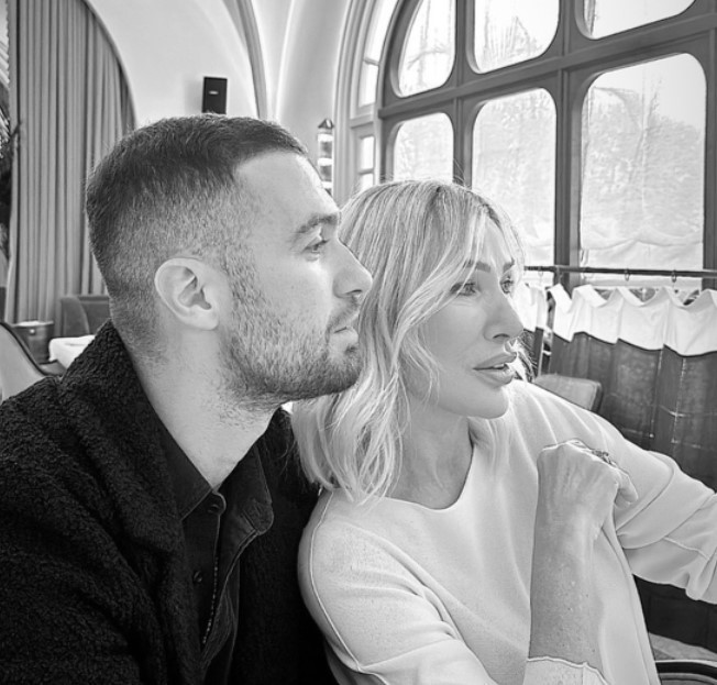 BEN KIZ TARAFIYIM BEN KIZ TARAFIYIM