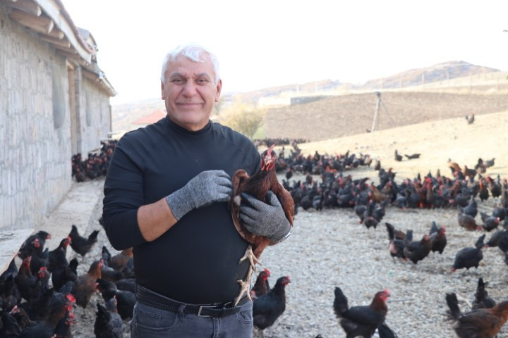 İsviçrede 40 yıl çalıştı, köyüne dönüp çocukluk hayalini hayata geçirdi