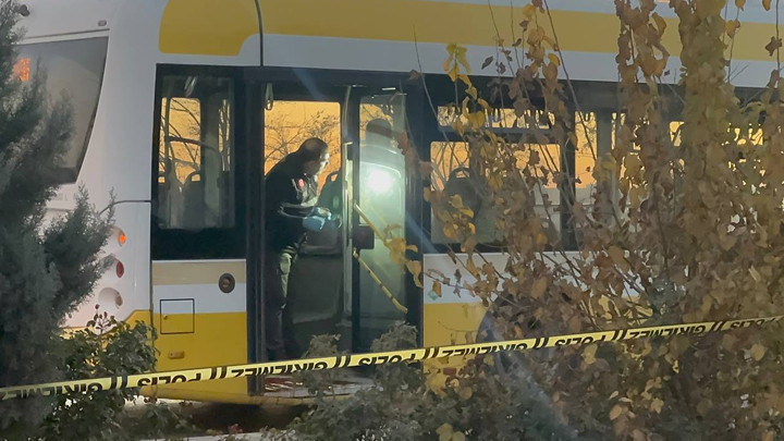 Konya'da belediye otobüsünde dehşet! Eşinin gözü önünde öldürüldü