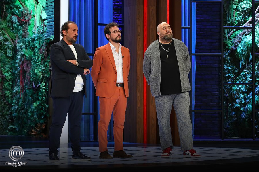MASTERCHEF ELEME ADAYLARI KİM OLDU (18 KASIM 2025 SALI) || Dün akşam MasterChef son bölüm potaya kim gitti, eleme adayı kim oldu, 2. dokunulmazlık oyununu hangi takım kazandı İşte MasterChef 3. ve 4. eleme adayı olan isimler MASTERCHEF ELEME ADAYLARI KİM OLDU (18 KASIM 2025 SALI) || Dün akşam MasterChef son bölüm potaya kim gitti, eleme adayı kim oldu, 2. dokunulmazlık oyununu hangi takım kazandı İşte MasterChef 3. ve 4. eleme adayı olan isimler