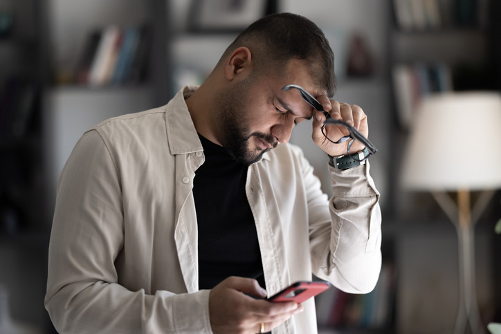 Bilinciniz saklasa da yüzünüz söylüyor: Uzmanlar yalanı ele veren 9 işareti açıkladı