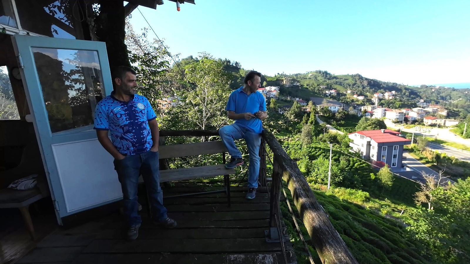  Eski evimizi yıkmak zorunda kaldık