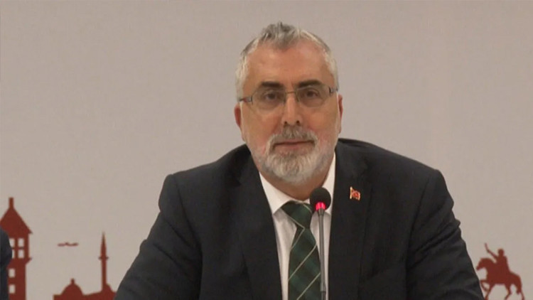 Bakan Işıkhan: Kamu çalışanlarının refahı Türkiye'nin refahıdır