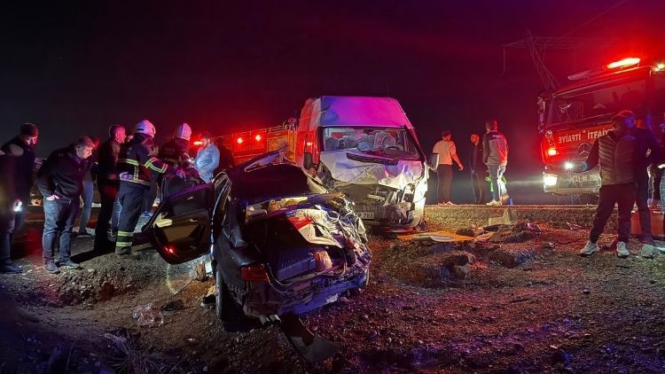 Diyarbakır'da zincirleme kaza… Çok sayıda ölü ve yaralı var