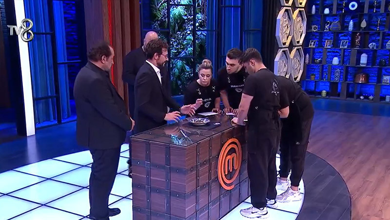 MASTERCHEFTE KİM ELENDİ MASTERCHEFTE KİM ELENDİ