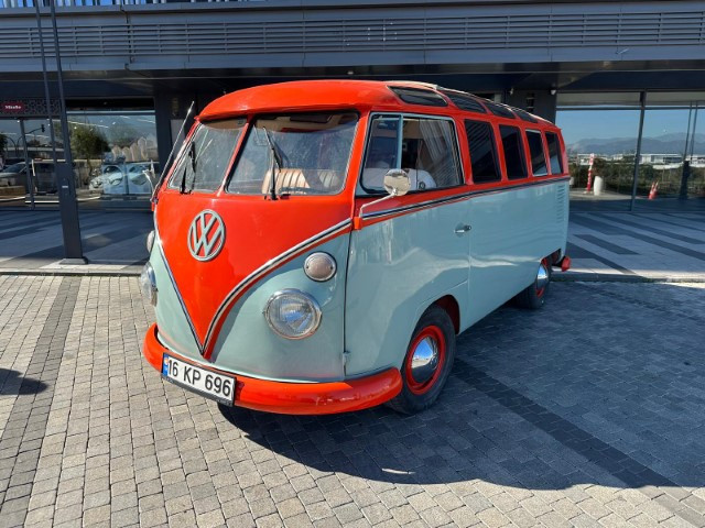 Dünyada çok nadir bulunan bir model | Bu araç Türkiyede tek Yurt dışında 120 bin euroya satılıyor Dünyada çok nadir bulunan bir model | Bu araç Türkiyede tek Yurt dışında 120 bin euroya satılıyor