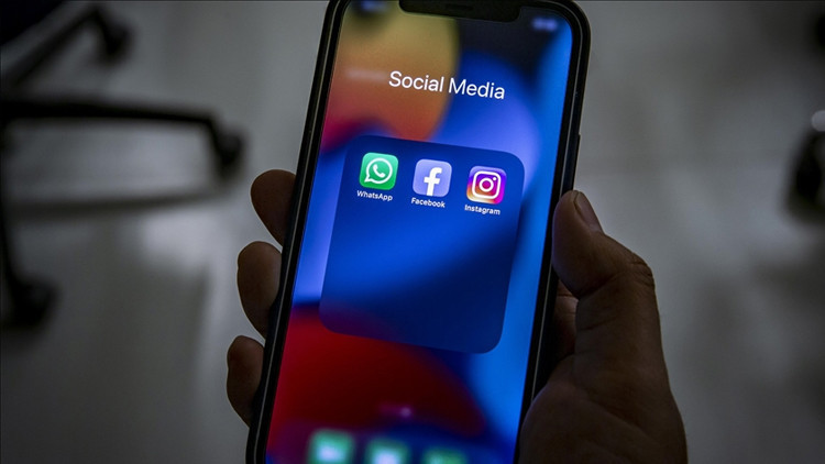 Avustralya'da Meta'dan çocuklara 'Sosyal medya hesaplarınızı silin' mesajı