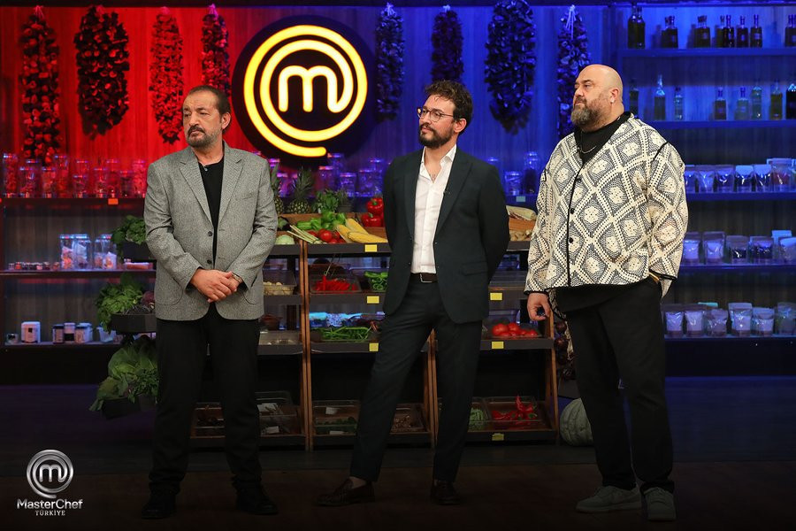 MASTERCHEF DÜN AKŞAM ELEME ADAYI KİM OLDU, POTAYA KİM GİTTİ (20 KASIM 2025 PERŞEMBE) | Son bölümde MasterChef 1. ve 2. eleme adayı kim oldu, haftanın 1. dokunulmazlık oyununu hangi takım kazandı İşte MasterChef eleme adayları
