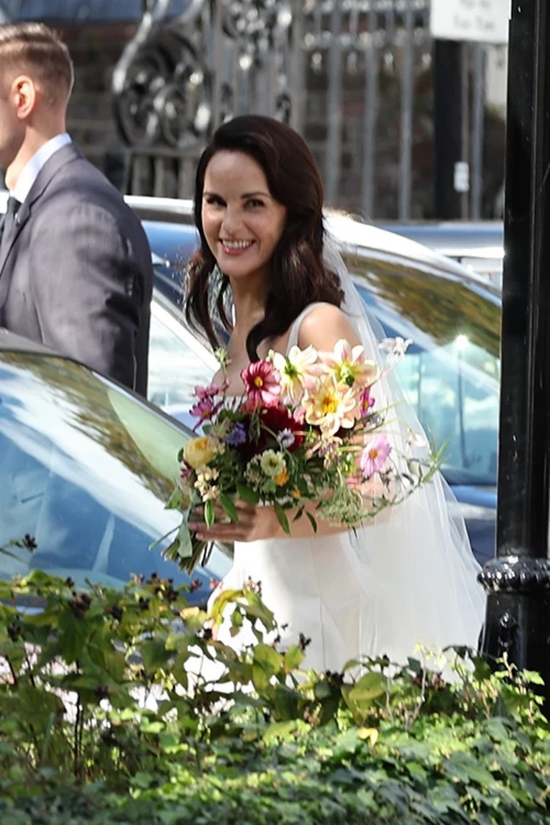 Sevdiğini elleriyle toprağa koydu, en büyük acıyı tattı… Şimdi karnındaki mucizeyi kucağına almayı bekliyor Sevdiğini elleriyle toprağa koydu, en büyük acıyı tattı… Şimdi karnındaki mucizeyi kucağına almayı bekliyor