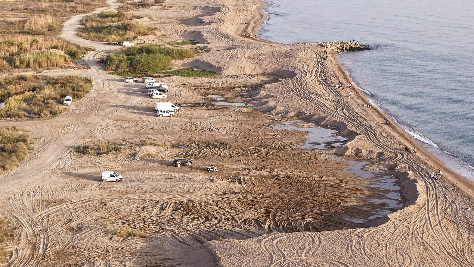 Manavgat’ta kum talanı