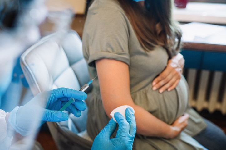 Influenza aşısı hamilelikte yapılmaz: YANLIŞ
