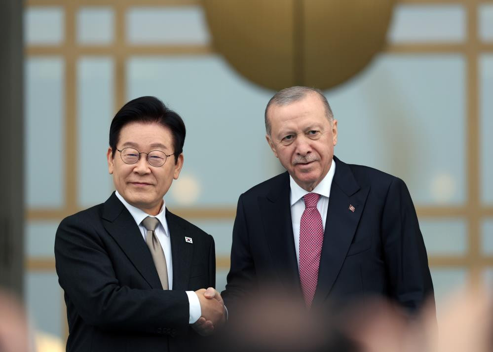 İletişim Başkanı Duran'dan, Cumhurbaşkanı Erdoğan ve Güney Kore Devlet Başkanı Lee görüşmesine ilişkin paylaşım