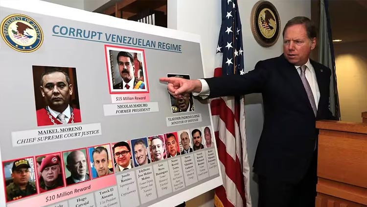 ABD'nin Venezuela geriliminde Maduro kararı tansiyonu en üst noktaya çıkardı: Askeri müdahale iddiaları yeniden alevlendi... 'Amerikan ekonomisi için çok iyi haber'