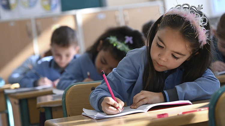 İKİNCİ ARA TATİL NE ZAMAN, BAYRAM TATİLİ İLE BİRLEŞECEK Mİ