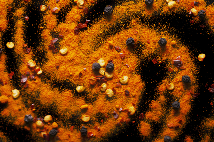 Zerdeçal ve karabiberi birlikte kullanın! Bağışıklığınızı güçlendiren 10 önemli öneri!